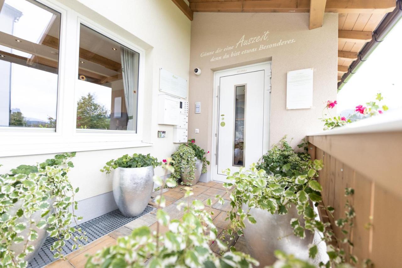 Appartements Auszeit With Private Spa Embach Exterior photo